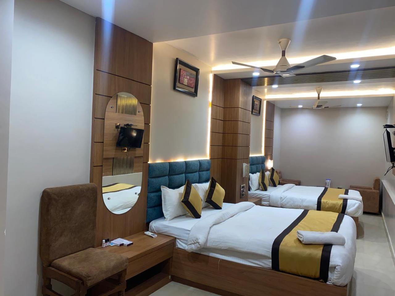 Hotel New Grand Deoghar Exteriör bild