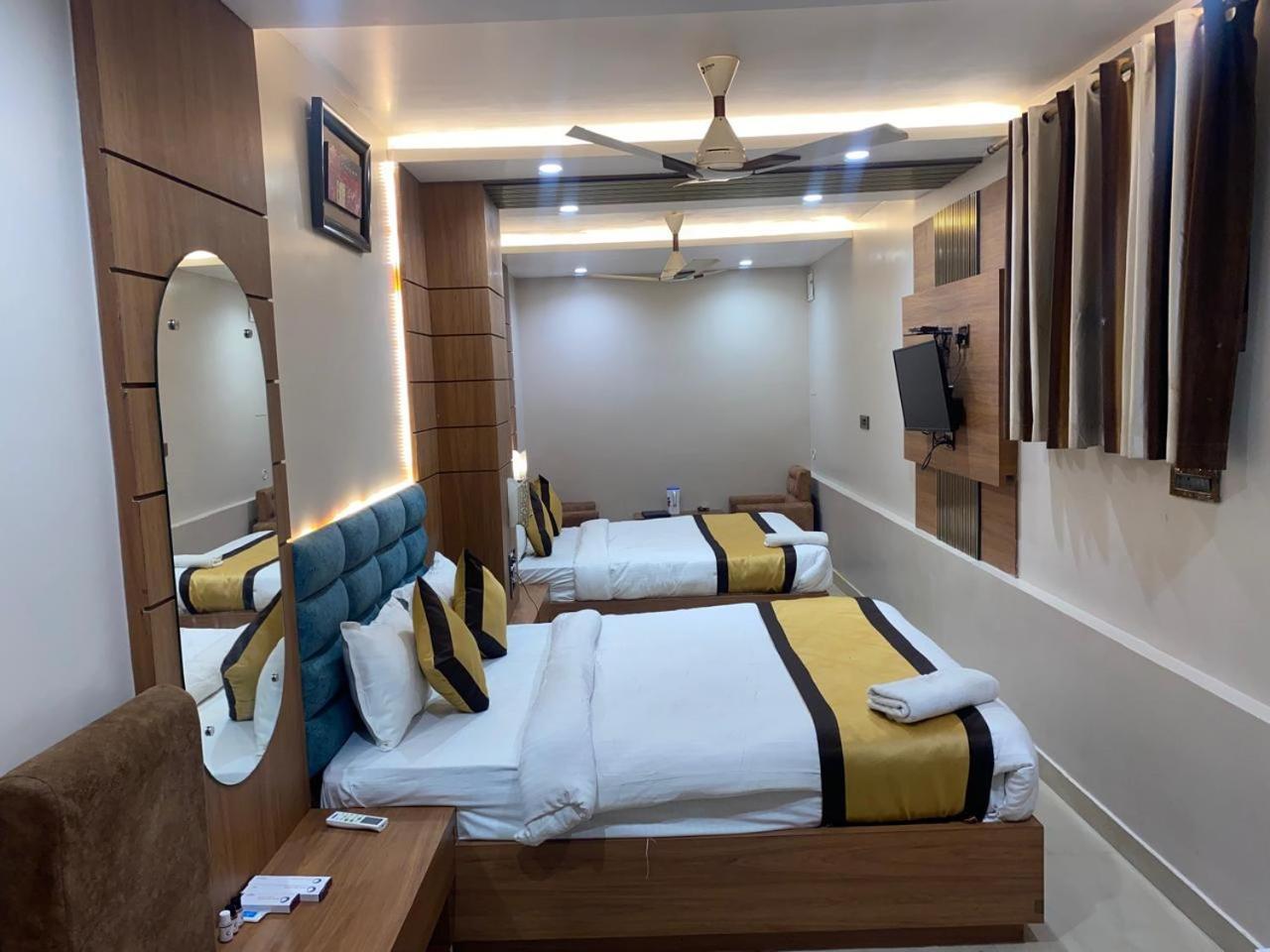 Hotel New Grand Deoghar Exteriör bild