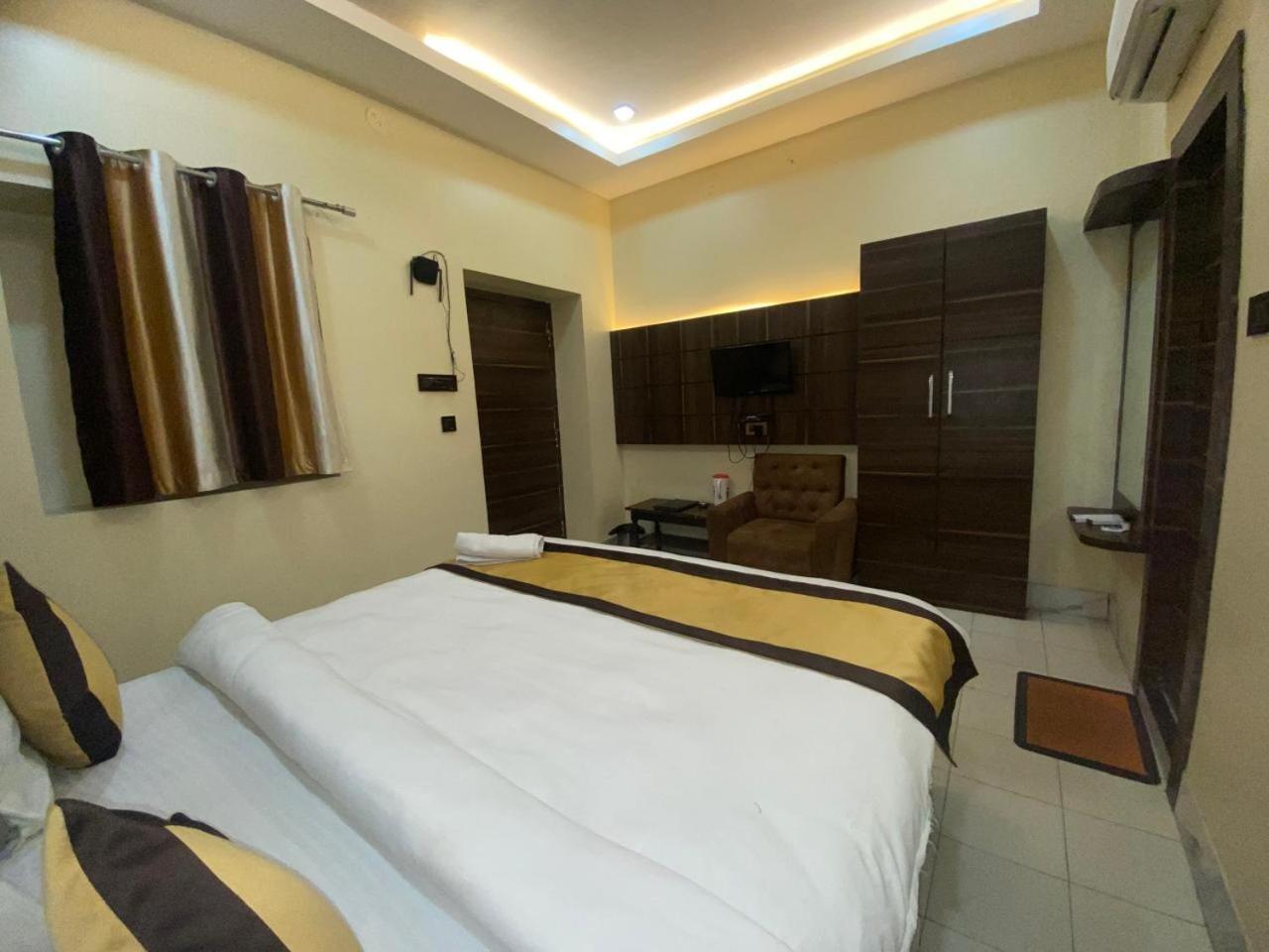Hotel New Grand Deoghar Exteriör bild